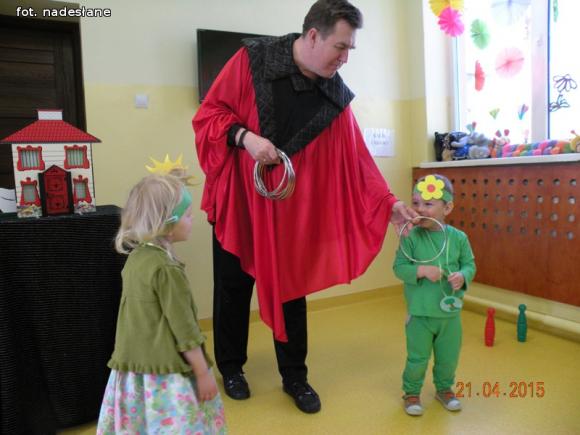 Przyjaciele matki Ziemi z Kolorowego Świata w Bielawkach