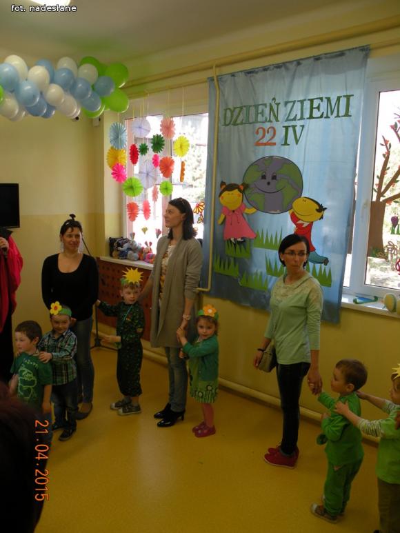 Przyjaciele matki Ziemi z Kolorowego Świata w Bielawkach