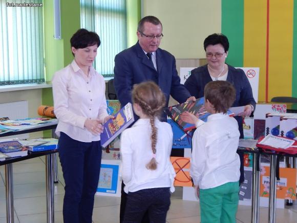 Laureaci konkursów plastycznych w Sanepidzie