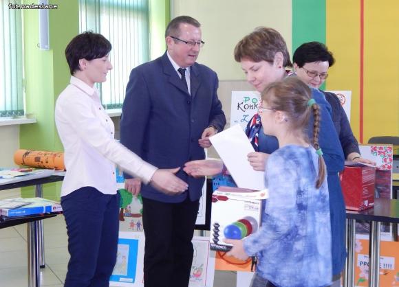 Laureaci konkursów plastycznych w Sanepidzie