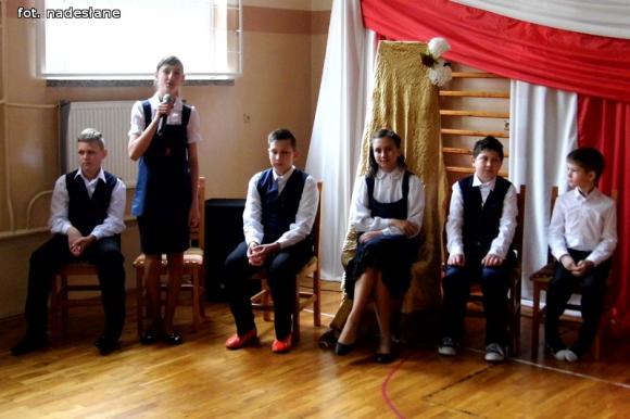 Uczniowie z Szewc Nadolnych o Konstytucji 3 Maja