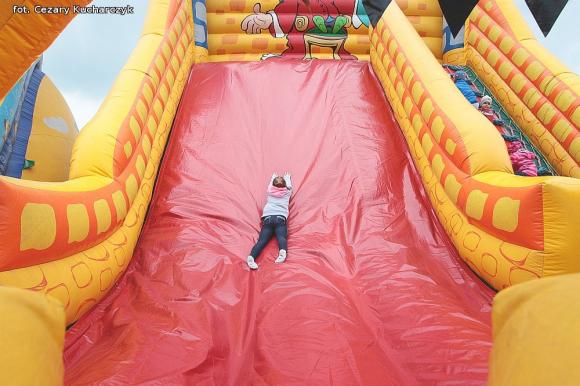 Mali kutnianie w lunaparku