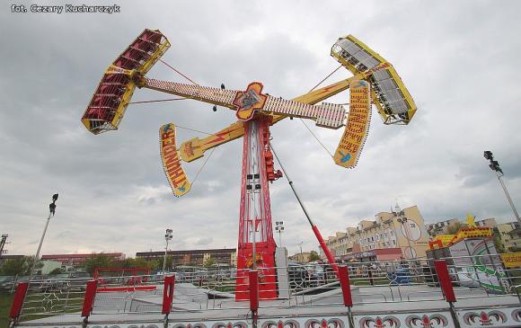 Mali kutnianie w lunaparku