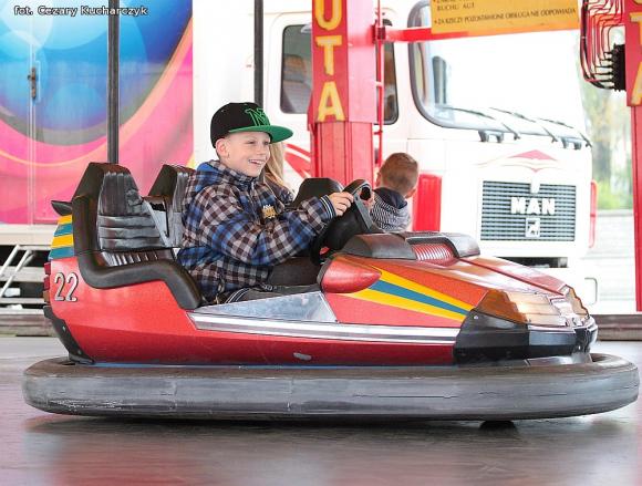 Mali kutnianie w lunaparku