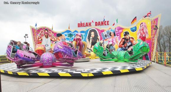 Mali kutnianie w lunaparku