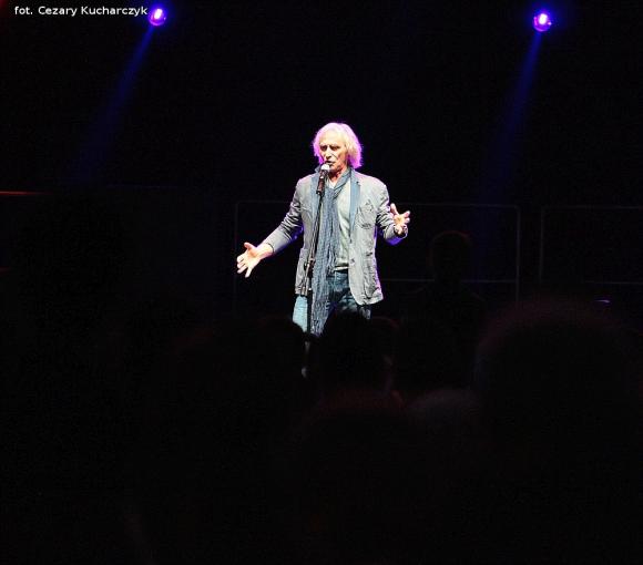 Jerzy Kryszak w Kutnie. Aktualna sytuacja polityczna z dowcipnym komentarzem