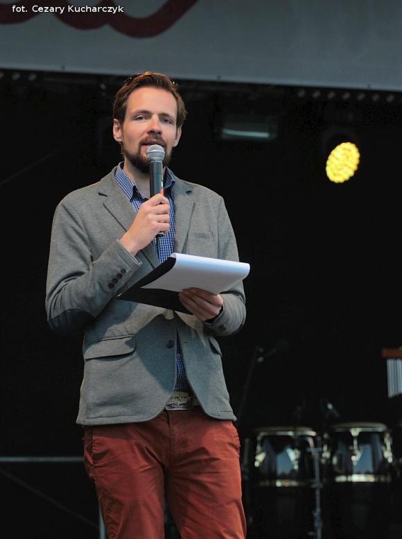 Hej ludzie, po to żyjemy, aby dawać miłość innym. Enej na koniec majówki