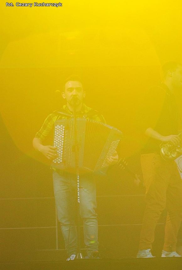 Hej ludzie, po to żyjemy, aby dawać miłość innym. Enej na koniec majówki