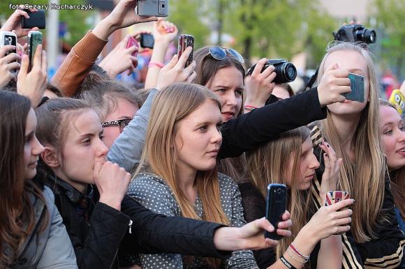 Kutnowskie fanki kochają Dawida Kwiatkowskiego