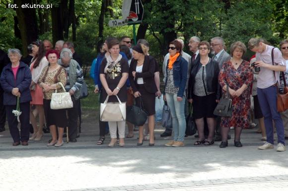 Dzień Róży. Odsłonięcie pomnika Wituszyńskiego i kiermasz różany