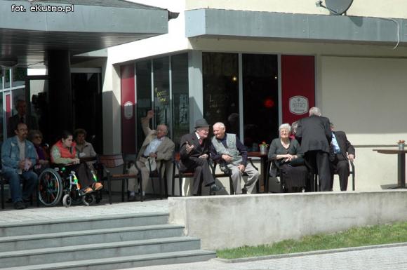 Dzień Róży. Odsłonięcie pomnika Wituszyńskiego i kiermasz różany