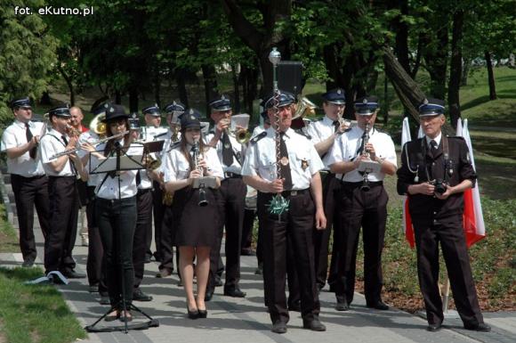 Dzień Róży. Odsłonięcie pomnika Wituszyńskiego i kiermasz różany