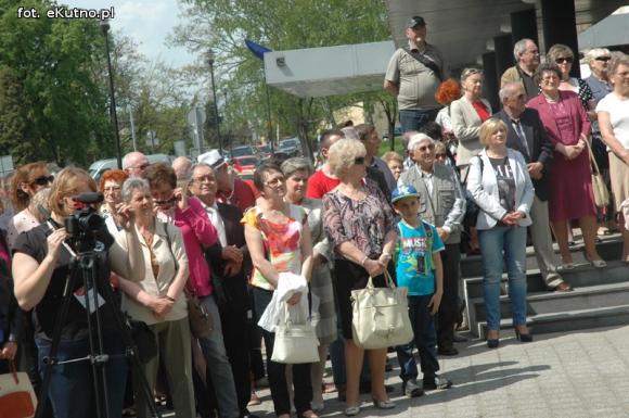 Dzień Róży. Odsłonięcie pomnika Wituszyńskiego i kiermasz różany