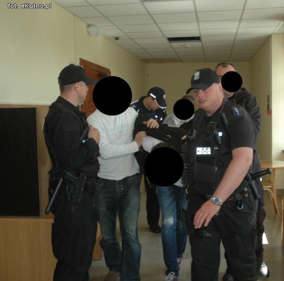 Zatrzymani nieletni z Żychlina trafią do schroniska dla nieletnich