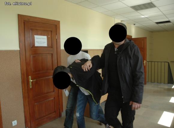 Zatrzymani nieletni z Żychlina trafią do schroniska dla nieletnich