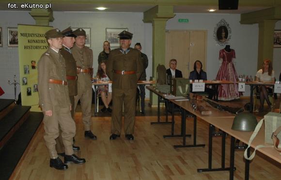 Kto wygra czwarty Międzyszkolny Konkurs Historyczny?