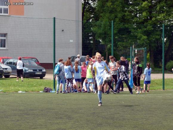 Turniej piłki nożnej dziewcząt Trójka Cup