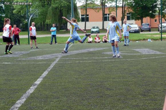 Turniej piłki nożnej dziewcząt Trójka Cup