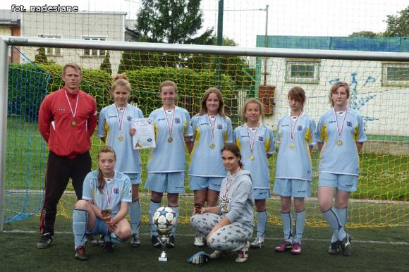 Turniej piłki nożnej dziewcząt Trójka Cup