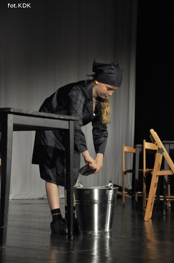 Drugi dzień Przeglądu Teatrów Dziecięcych i Młodzieżowych w KDK