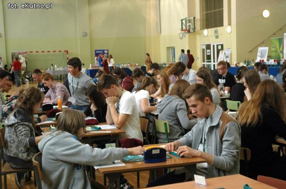 Trwają Ogólnopolskie Mistrzostwa Szkół w SCRABBLE w Kutnie