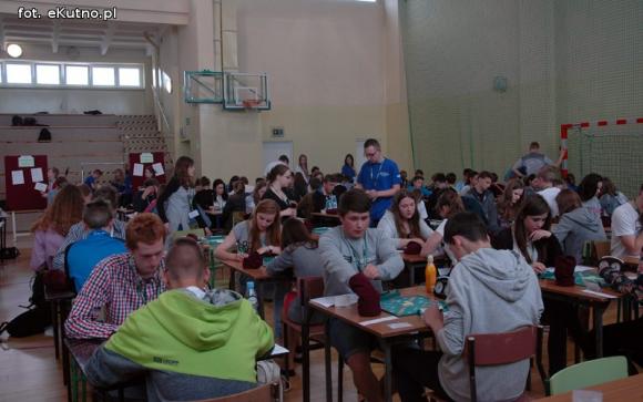 Trwają Ogólnopolskie Mistrzostwa Szkół w SCRABBLE w Kutnie