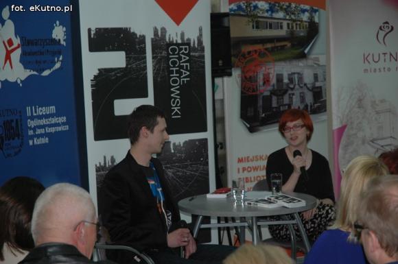 Bardzo dobra książka tanio. Spotkanie z Rafałem Cichowskim