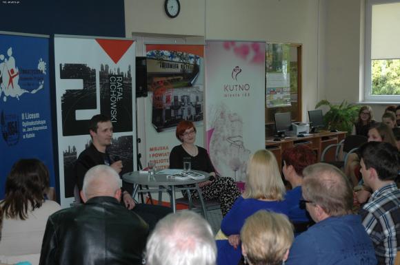 Bardzo dobra książka tanio. Spotkanie z Rafałem Cichowskim