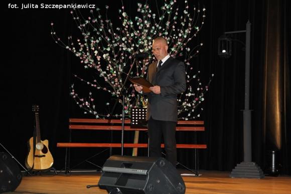 Reminiscencje: W Krośniewicach poetycki wieczór z Markiem Piotrowskim