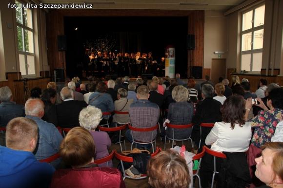 Reminiscencje: W Krośniewicach poetycki wieczór z Markiem Piotrowskim