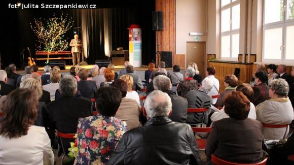 Reminiscencje: W Krośniewicach poetycki wieczór z Markiem Piotrowskim