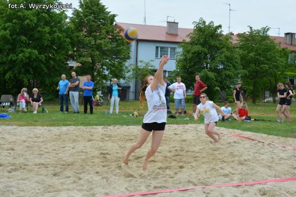 Dziewczęta z Żychlina najlepsze w siatkówce plażowej