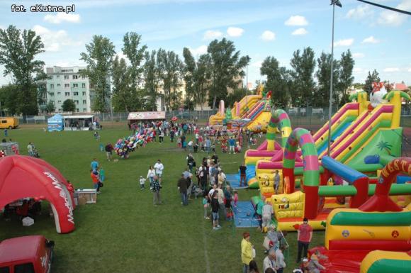 Zapraszamy na Rodzinny zawrót głowy. Atrakcje na miejskim stadionie