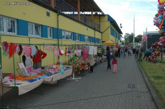 Zapraszamy na Rodzinny zawrót głowy. Atrakcje na miejskim stadionie