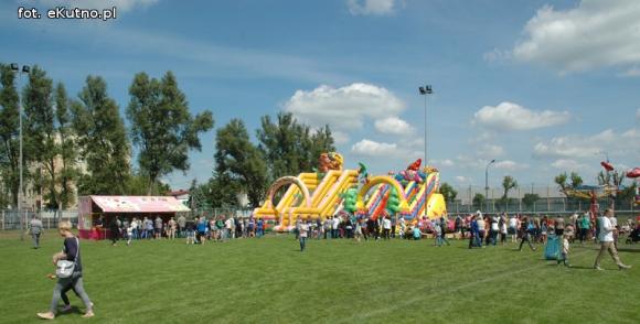 Zapraszamy na Rodzinny zawrót głowy. Atrakcje na miejskim stadionie