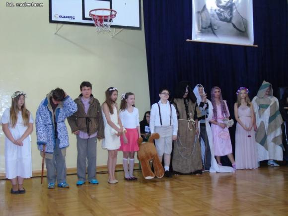 Święto w Gimnazjum nr 1 im. A. Mickiewicza w Kutnie