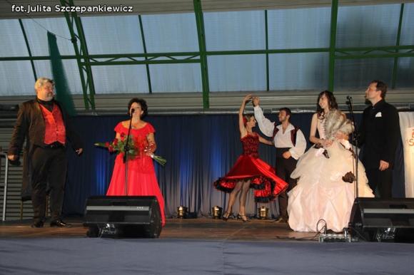 Krośniewice świętowały ćwierćwiecze funkcjonowania odrodzonego samorządu