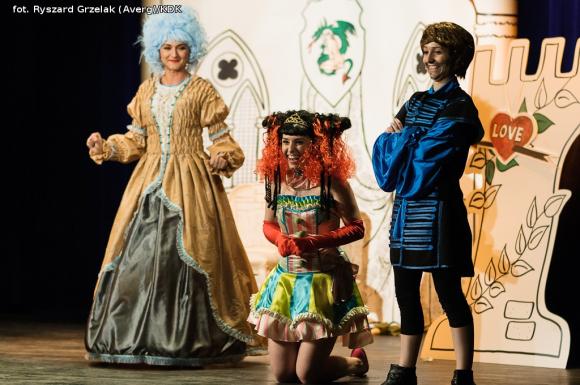 Recenzja: 40. premiera Grupy Teatralnej od jutra każdego rozweseli