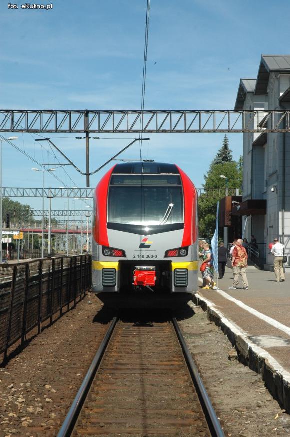 Nowoczesny FLIRT3 zawiezie nas do Łodzi