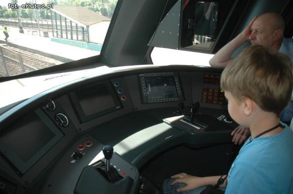 Nowoczesny FLIRT3 zawiezie nas do Łodzi