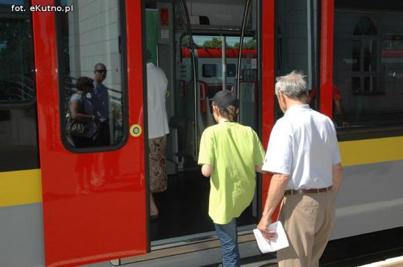 Nowoczesny FLIRT3 zawiezie nas do Łodzi