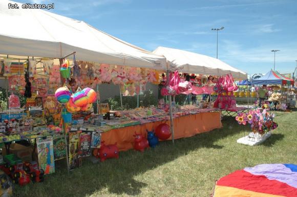 eKologia: Trwa Piknik EKO przy Szkole Podstawowej nr 1