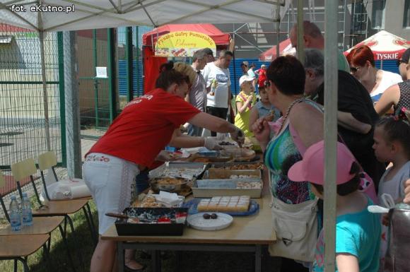 eKologia: Trwa Piknik EKO przy Szkole Podstawowej nr 1