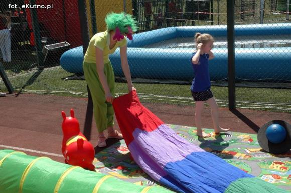 eKologia: Trwa Piknik EKO przy Szkole Podstawowej nr 1