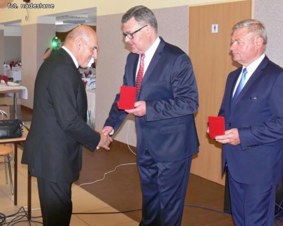 25 lat minęło czyli blaski i cienie samorządności gminy Kutno