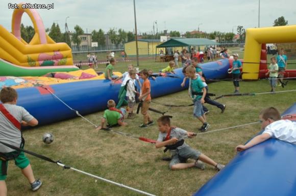 Radosny i kolorowy Marsz dla Życia i Rodziny. Zapraszamy na stadion
