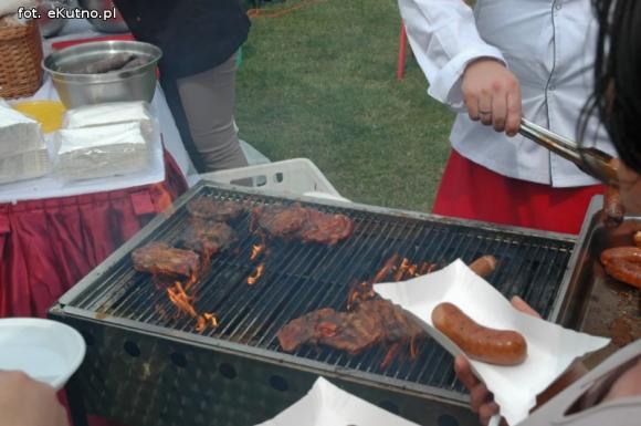 Radosny i kolorowy Marsz dla Życia i Rodziny. Zapraszamy na stadion