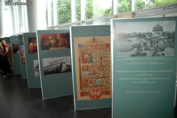 Zapraszamy na wystawę Przybyli, odeszli... są: Żydzi polscy