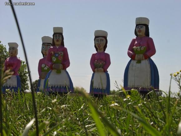 Kutnowska rzeźba w skansenie w Kwiatówku