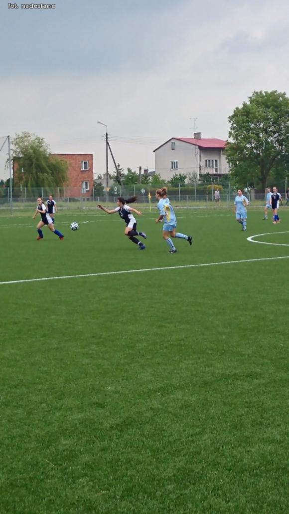 Zwycięstwo dziewczęcej Sekcji Piłkarskiej Róża Kutno